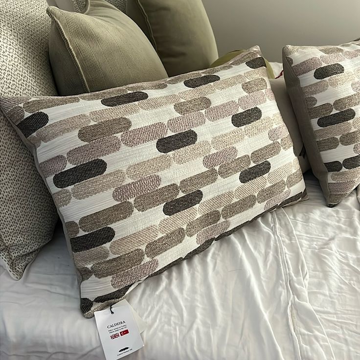 modern pillow designs